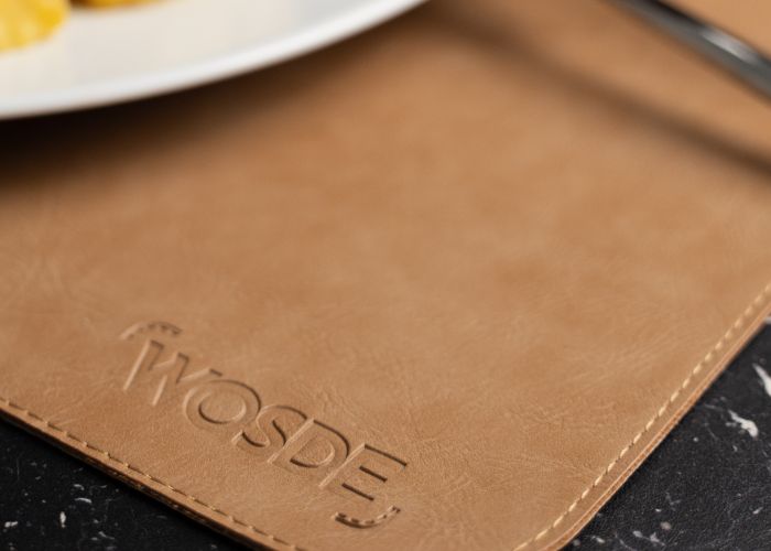 Wosde - La tovaglietta professionale personalizzata Wosde Wosde